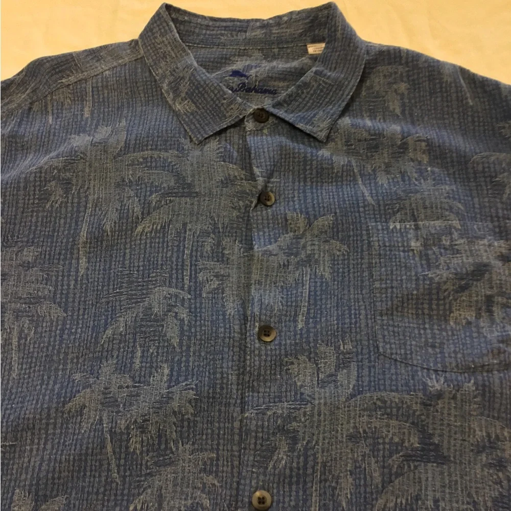 XXL Tommy Bahama 100% Silk Blue Men's Casual Shirt - Picture 2 of 6